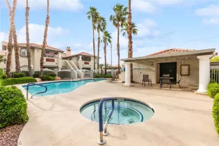 Photo #4: 2779205 Listing 