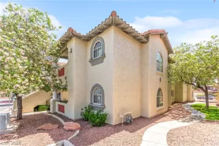 Photo #5: 2779205 Listing 