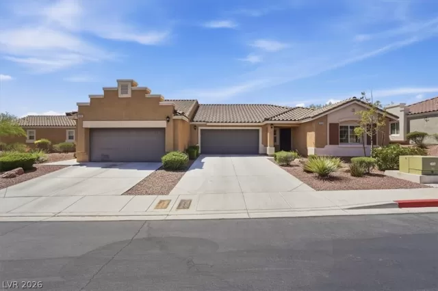 MLS: 2779206 Condo For Sale