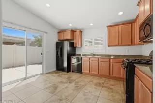 Photo #4: 2779206 Listing 
