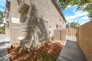 Photo #5: 2779212 Listing