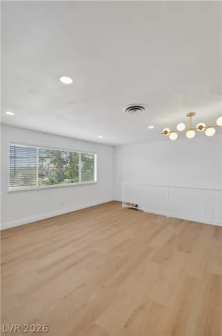 Photo #6: 2779221 Listing 