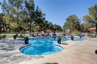 Photo #3: 2779225 Listing