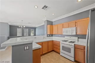 Photo #6: 2779245 Listing 