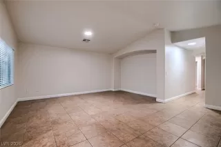 Photo #3: 2779256 Listing 