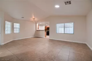 Photo #4: 2779256 Listing 