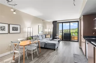 Photo #5: 2779276 Listing