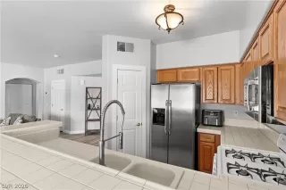 Photo #2: 2779290 Listing 