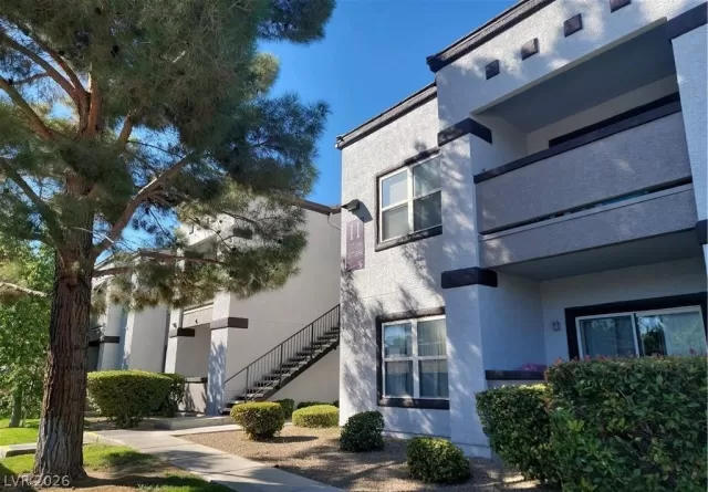 MLS: 2779364 Condo For Sale