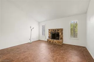 Photo #5: 2779383 Listing 