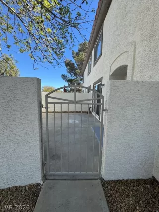 Photo #3: 2779392 Listing 