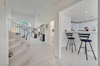 Photo #4: 2779404 Listing 