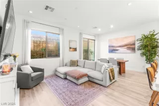 Photo #3: 2779405 Listing 