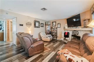 Photo #2: 2779428 Listing 