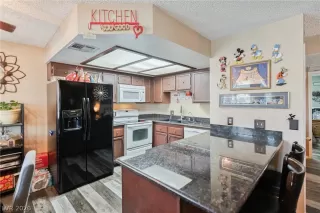 Photo #5: 2779428 Listing 