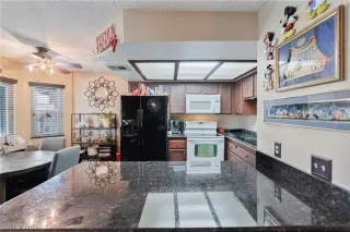 Photo #6: 2779428 Listing 
