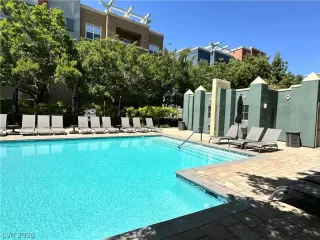 Photo #2: 2779436 Listing 