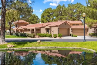COURT YARDS AT SPANISH TRAIL Condos for Sale