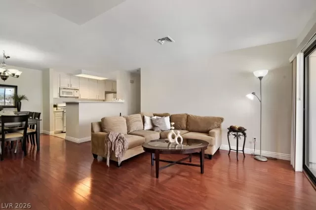 MLS: 2779501 Condo For Sale
