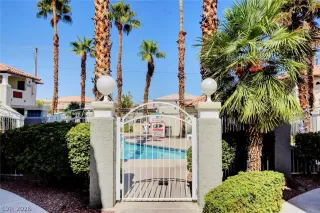 Photo #2: 2779504 Listing 