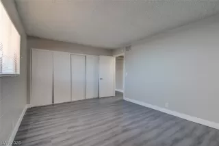 Photo #4: 2779505 Listing 