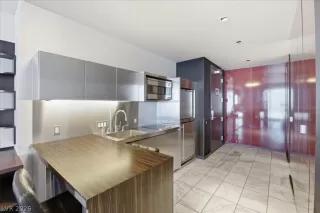 Photo #3: 2779507 Listing