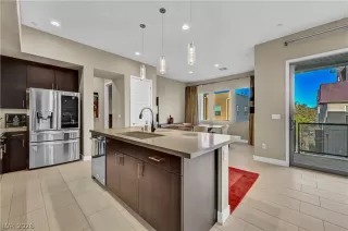 Photo #5: 2779520 Listing 