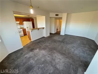 Photo #3: 2779532 Listing 