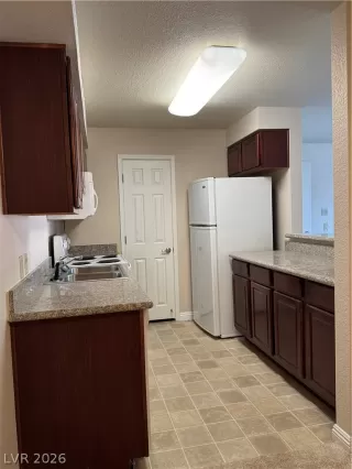 Photo #3: 2779544 Listing
