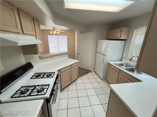 Photo #6: 2779574 Listing 
