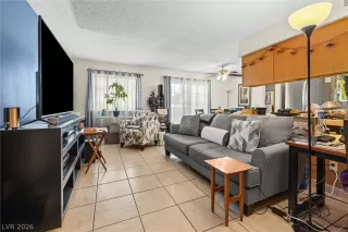 Photo #2: 2779624 Listing 