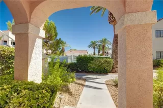 Photo #1: 2779639 Listing 