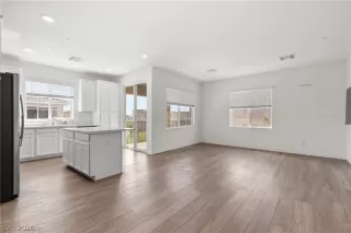 Photo #1: 2779668 Listing 