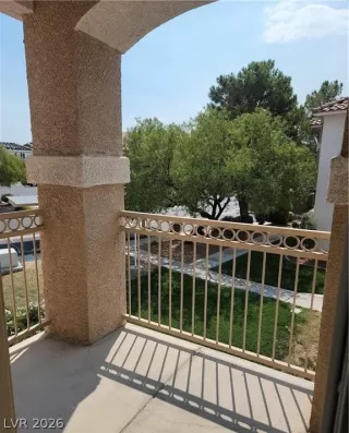 Photo #4: 2779673 Listing 