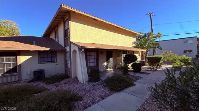 MLS: 2779706 Condo For Sale