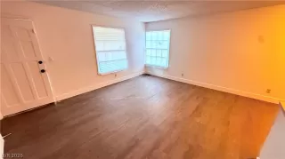 Photo #4: 2779706 Listing 