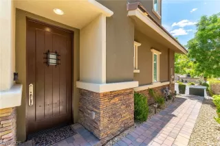 Photo #1: 2779738 Listing 