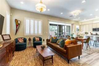 Photo #3: 2779738 Listing 