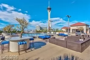 Photo #2: 2779757 Listing 