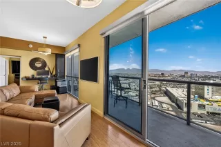 Photo #3: 2779757 Listing 