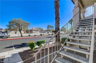 Photo #3: 2779830 Listing 