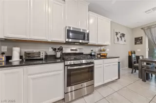 Photo #6: 2780846 Listing 