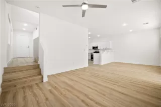 Photo #6: 2780856 Listing 