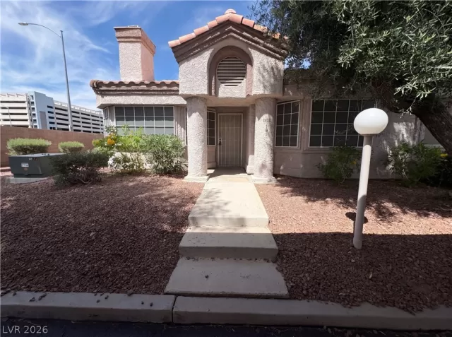 MLS: 2780914 Condo For Sale