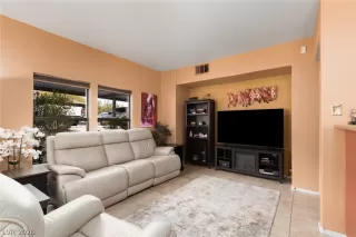 Photo #3: 2780917 Listing 
