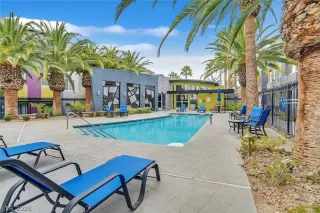 Photo #2: 2780982 Listing 