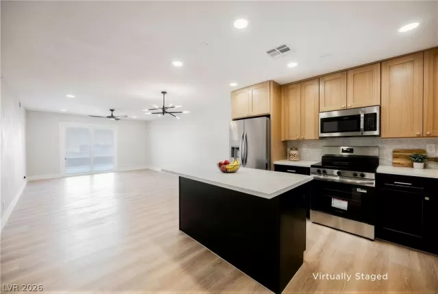 MLS: 2781015 Condo For Sale