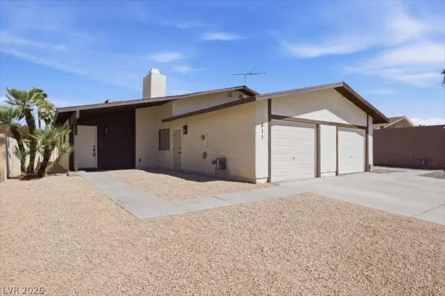 MLS: 2781049 Condo For Sale