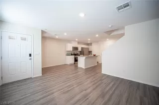 Photo #3: 2781070 Listing 