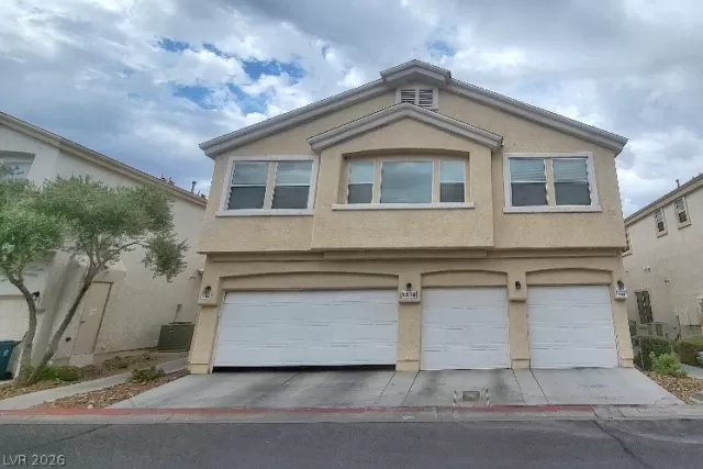 MLS: 2781088 Condo For Sale